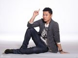 组图：谭耀文时尚大片引领潮流