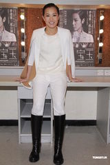 组图：何韵诗《贾宝玉》再掀热潮 林青霞张艾嘉捧场