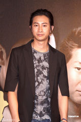 组图：电影《港都2012》开镜 新老演员共聚一堂 