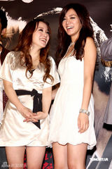 《混混天团》首映 众姝竞艳立威廉秀腹肌(组图)