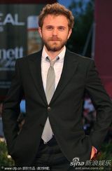 高清组图：《质数的孤独》首映 蒂尔达-斯文顿助阵