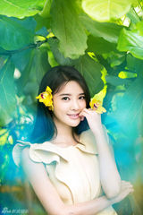 组图：张璇森林唯美写真 清新脱俗宛如仙子