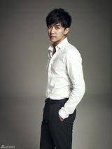 高清：李升基见面会宣传照 白衬衫展迷人气质