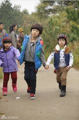 组图：爸爸第八期海量图 萌娃照顾老人暖心窝