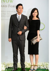 组图：李秉宪李珉廷大婚甜蜜互送吻 群星道贺