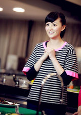 组图：戴娇倩荧屏秀厨艺 率真性格萌翻全场