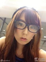 组图：波多野结衣全裸按奶球 性感美照曲线傲人