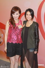 组图：谢安琪称婆婆沟通无代沟 罗霖中秋做慈善