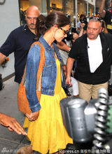 组图：凯蒂见律师 传克鲁斯试图避免上法庭