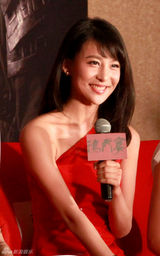 组图：《鸿门宴》各地宣传女杀手贾青亮相受关注