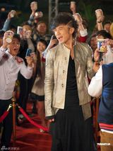 组图：古巨基代言食品拍广告 称与黄伟文友情不变