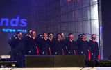高清组图：众服役艺人参加韩国《演艺士兵演唱会》 