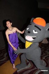 组图：《喜羊羊3》慈善首映 谢天华携手徐子珊献声