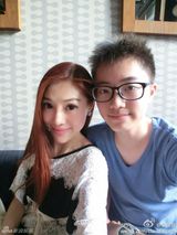 组图：41岁辣妈逆生长似少女 火辣身材完爆嫩模