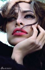 幻灯图集：伊娃-门德斯性感写真 不介意裸露