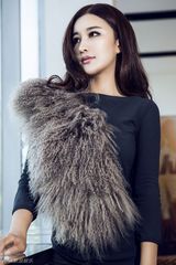 组图：张子瑄初秋写真曝光 尽显女人本色