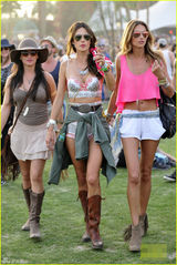 组图：《变3》女主牵手陌生男 疑与斯坦森情变