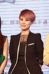 组图：海清加盟《男人如衣服》挑战爱情喜剧