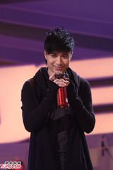 组图：古巨基录《劲歌金曲》 金刚黄山怡作告别