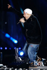 组图：韩团2PM与missA等出席音乐盛典尽情狂欢