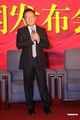 组图：蒋大为北京唱响红色经典 放歌献礼建党90周年