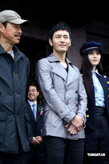 幻灯图：陈凯歌率《赵氏孤儿》进驻春秋战国城