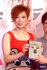 幻灯图集：郑秀文时隔六年重返台湾宣传福音专辑