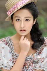 组图：颖儿春日写真俏丽灵动 新晋小花旦人气飙升