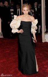 组图：美国时装学院庆典举行 众明星红毯竞艳