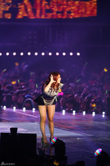 独家高清：GD胜利EXO等唱响StayG演唱会