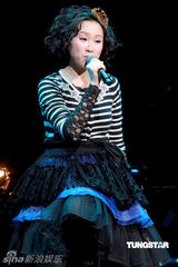 高清组图：王菀之不计前嫌原谅好友 张敬轩因病失约