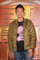 组图：钟嘉欣陈展鹏等主演齐聚 萧正楠否认绯闻