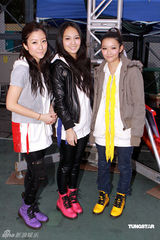 幻灯图：陈伟霆自爆与阿娇亲热戏 徐子珊谈得奖感动