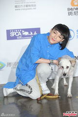 高清图：范晓萱拍微电影探讨动物虐待议题