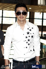 组图：韩星柳泰俊赴日本举行粉丝见面会