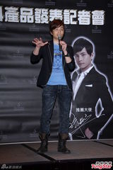 组图：孙协志自比头皮专家 吁男星们勿夹发片