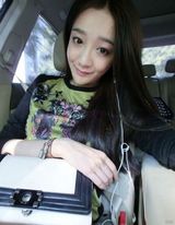 组图：网曝55岁申军谊23岁靓女儿近照 猫女造型可爱