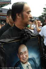 组图：田华于洋韩三平葛优冯巩唐国强等送别陈强