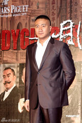 高清组图：《十月围城》台北首映 陈可辛全家走红毯