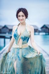 组图：刘云(刘芸)性感魅惑写真 修长美腿迷人抢镜