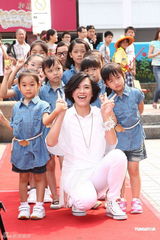 组图：张芸京新造型女人味 传与小煜暧昧粉丝心碎