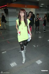 组图：LadyGaga台湾演唱会众星云集 Makiyo昆凌现身