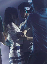 组图：柳岩与泰版《浪漫满屋》Mike贴身热舞