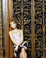 高清组图：法国第一夫人布吕尼写真秀法式性感