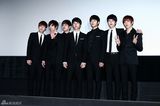 组图：韩团INFINITE正装出席演唱会电影媒体首映式