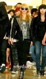 组图：2NE1举行新闻发布会 公开新专辑主打歌MV