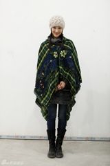 组图：李昕岳《幸福迷途》造型曝光 张叔平操刀