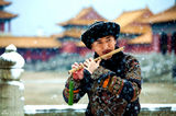 组图：韩栋《美人无泪》与袁姗姗雪中起舞