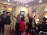 组图：李琳哪吒头戴花过新年 李大双教体操健身