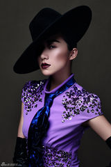 组图：韩雪华美变“绅”大玩复古中性风